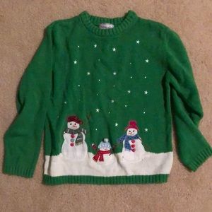 Kobe girl green sweater size L